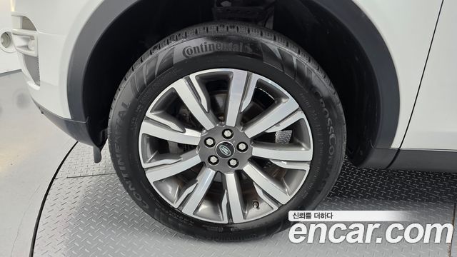 Land Rover Discovery Sport 2017 — photo 5
