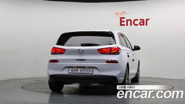 Hyundai i30 2018 — photo 4