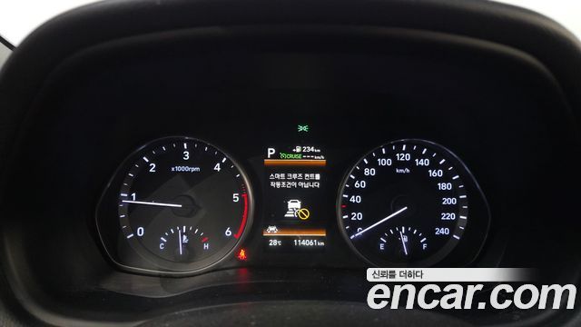 Hyundai i30 2018 — photo 11