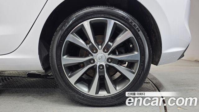 Hyundai i30 2018 — photo 7