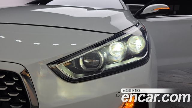 Hyundai i30 2018 — photo 8