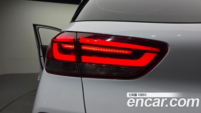Hyundai i30 2018 — photo 9