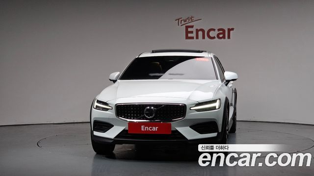 Volvo V60 2025 — photo 3