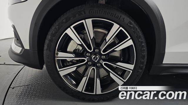 Volvo V60 2025 — photo 5