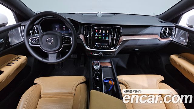 Volvo V60 2025 — photo 10