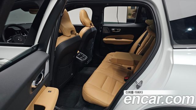 Volvo V60 2025 — photo 18