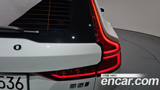 Volvo V60 2025 — photo 9