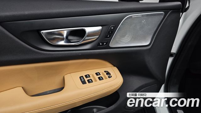 Volvo V60 2025 — photo 37