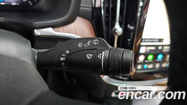 Volvo V60 2025 — photo 38