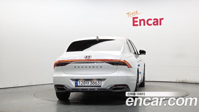 Hyundai Grandeur 2022 — photo 4