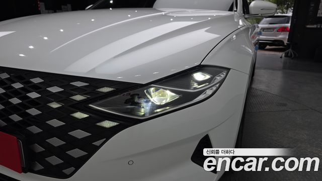 Hyundai Grandeur 2022 — photo 8