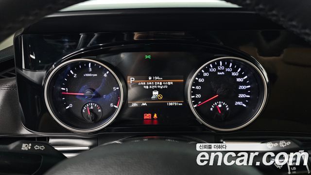 Kia Canival 2021 — photo 8