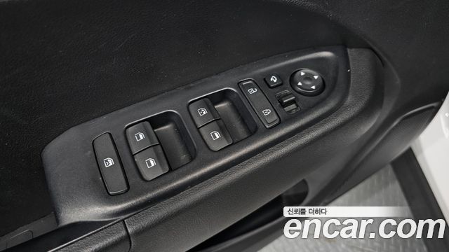 Hyundai Venue 2020 — photo 16
