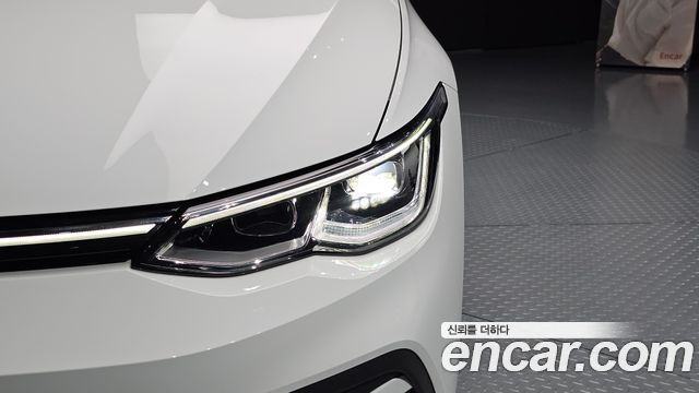 Volkswagen Golf 2022 — photo 8