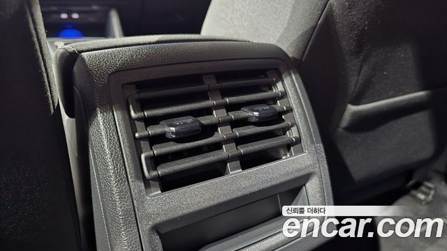 Volkswagen Golf 2022 — photo 27