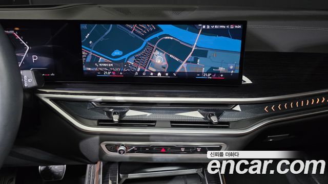 BMW X5 2025 — photo 18