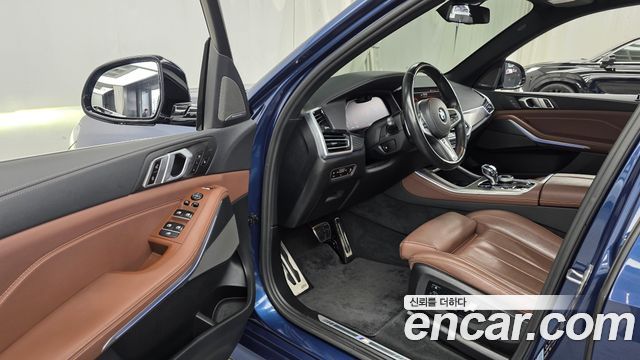BMW X5 2021 — photo 10