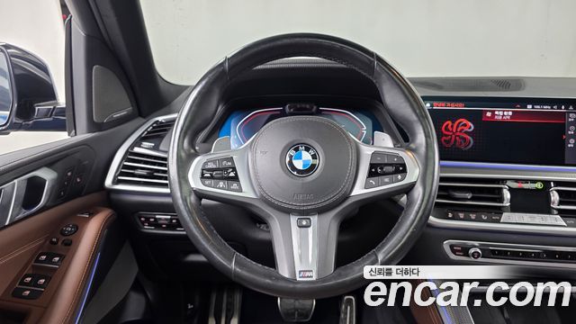 BMW X5 2021 — photo 12