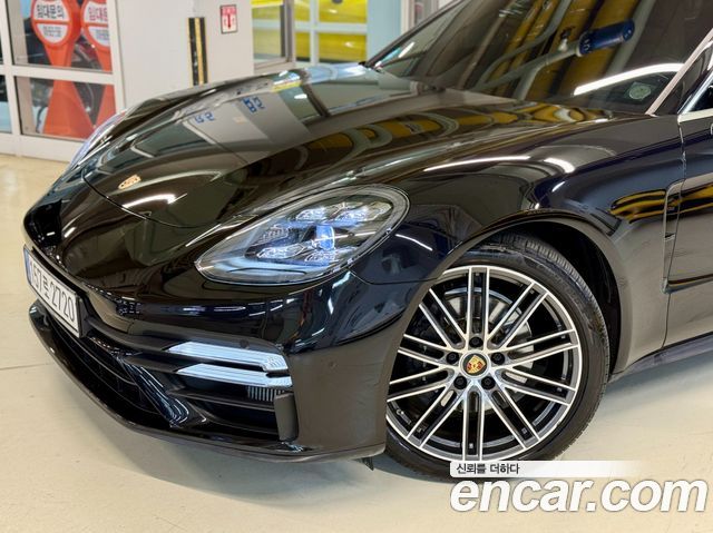 Porsche Panamera 2021 — photo 4