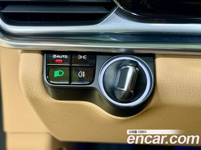 Porsche Panamera 2021 — photo 11