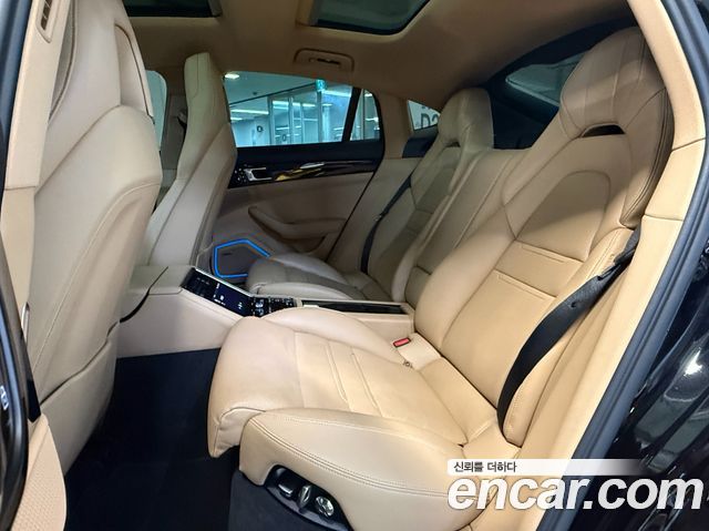 Porsche Panamera 2021 — photo 15