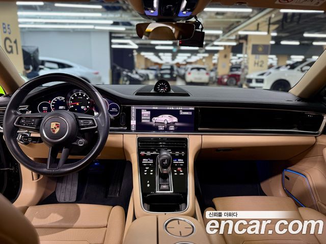 Porsche Panamera 2021 — photo 17