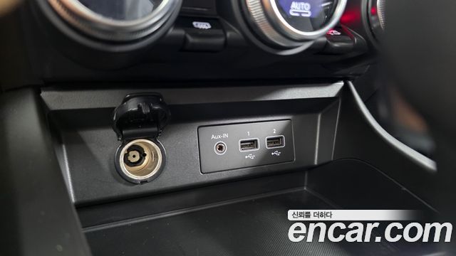 Renault Korea XM3 2023 — photo 21