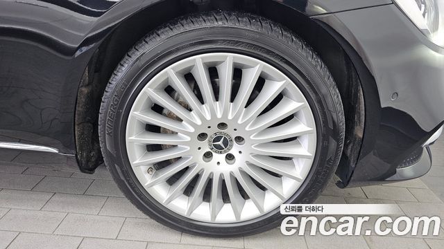 Mercedes-Benz S-Class 2019 — photo 7