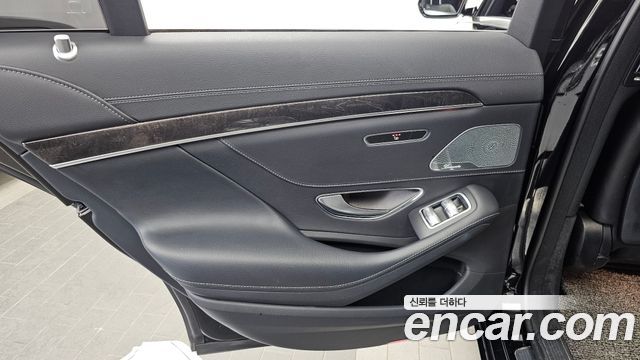 Mercedes-Benz S-Class 2019 — photo 15