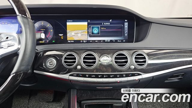 Mercedes-Benz S-Class 2019 — photo 16