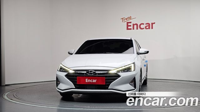 Hyundai AVANTE 2019 — photo 3