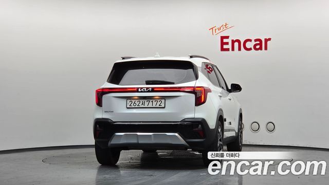 Kia Seltos 2023 — photo 4