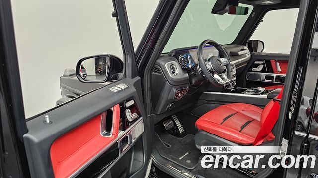 Mercedes-Benz G-Class 2023 — photo 13