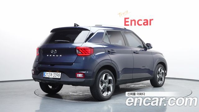 Hyundai Venue 2024 — photo 2