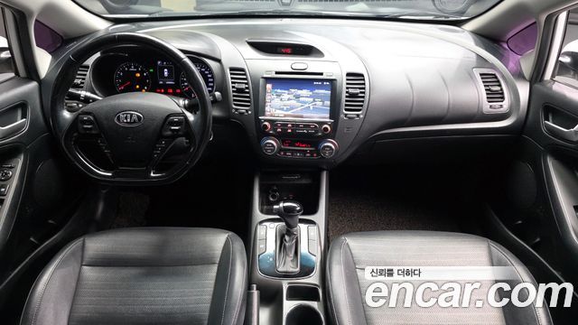 Kia K3 2016 — photo 7