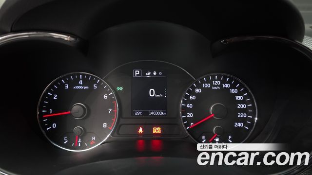 Kia K3 2016 — photo 8