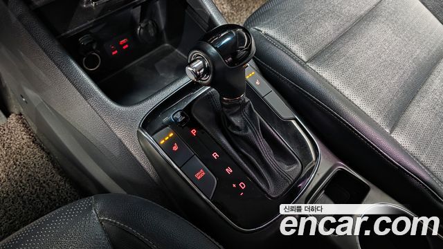 Kia K3 2016 — photo 9