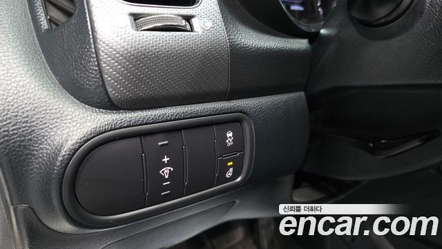 Kia K3 2016 — photo 14