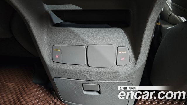 Kia Canival 2016 — photo 25