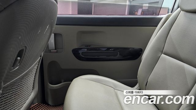 Kia Canival 2016 — photo 15