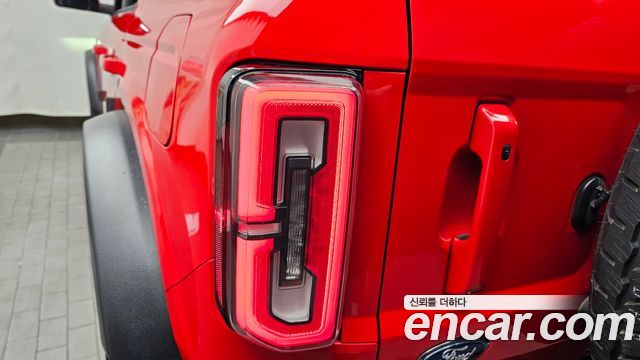 Ford Bronco 2023 — photo 9