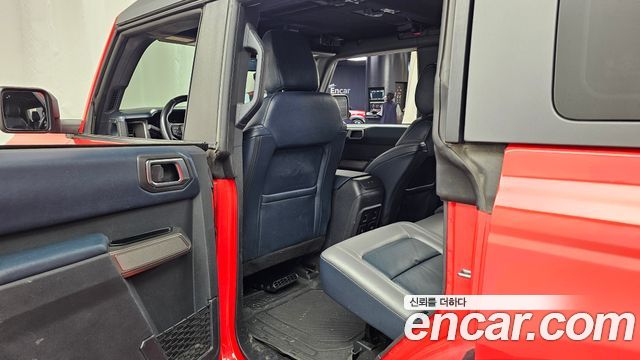 Ford Bronco 2023 — photo 16