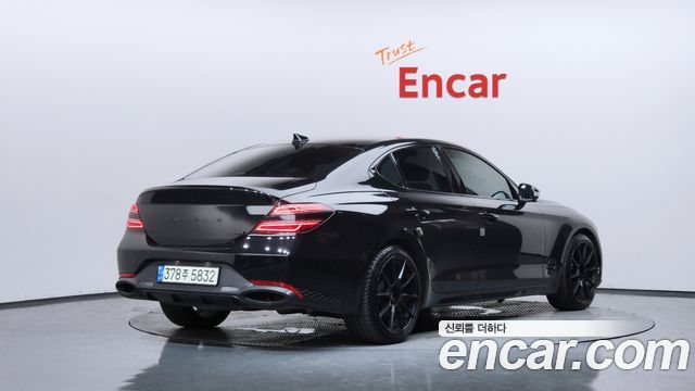Genesis G70 2022 — photo 2