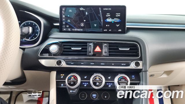 Genesis G70 2022 — photo 15