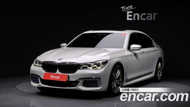 BMW 7-Series 2017 — photo 1