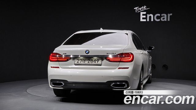 BMW 7-Series 2017 — photo 4