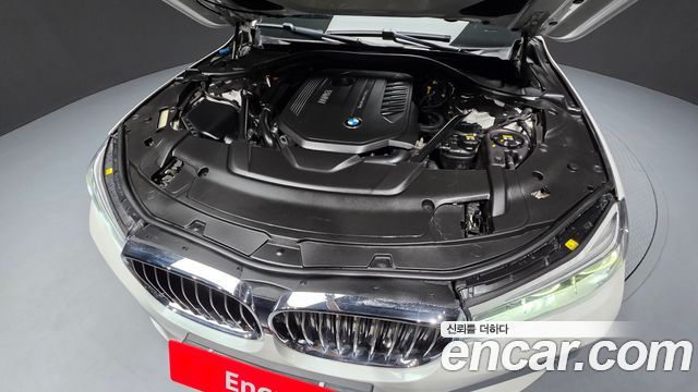 BMW 7-Series 2017 — photo 6