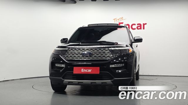 Ford Explorer 2022 — photo 3