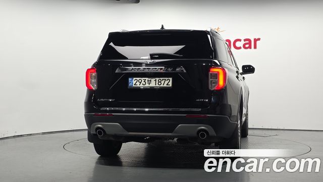 Ford Explorer 2022 — photo 4