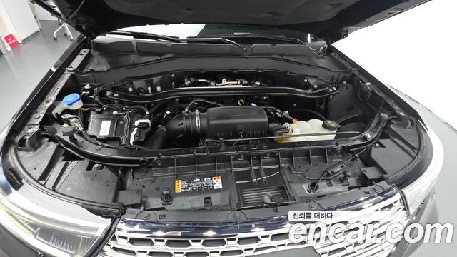 Ford Explorer 2022 — photo 6